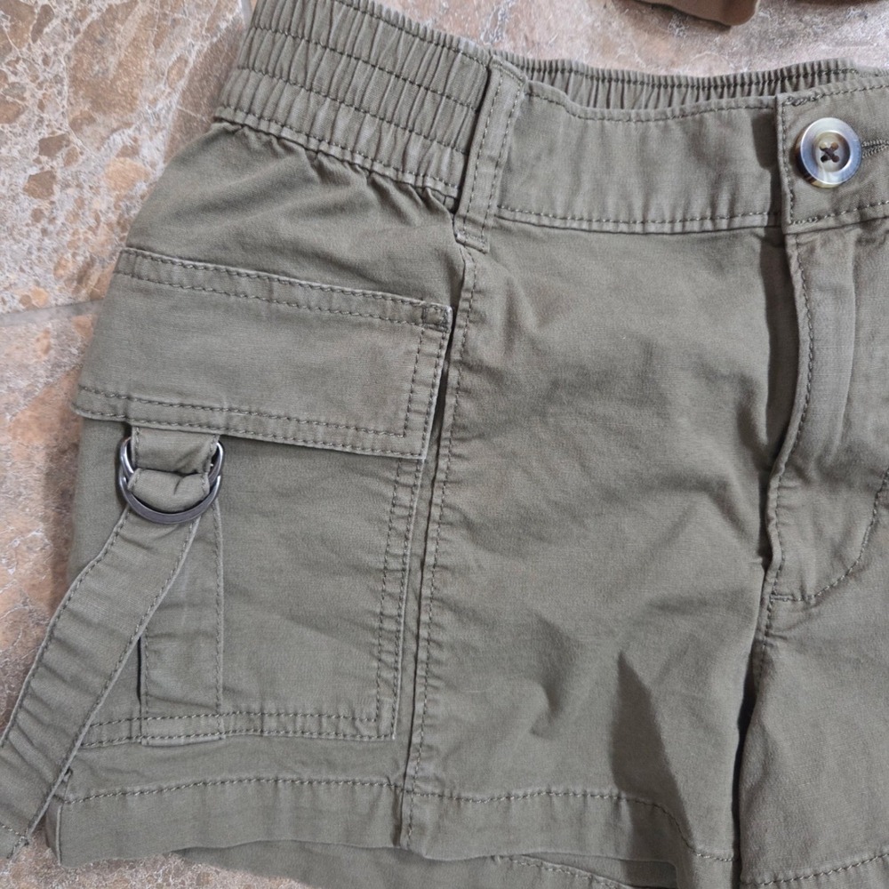 Women's So Cargo Shorts in Tan and Green - Picture 7 of 12